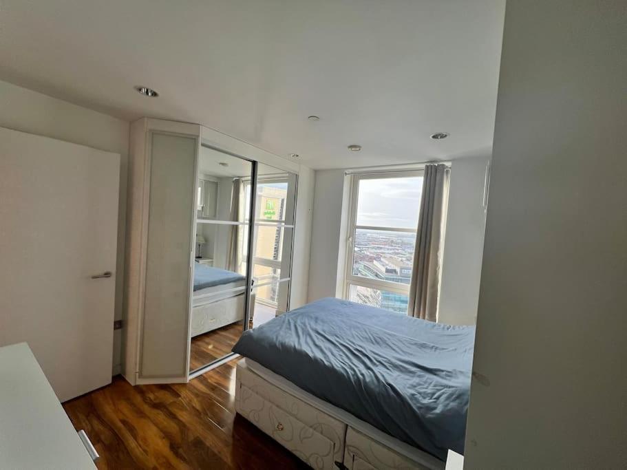 Apartment Spacious 2 Bedroom Flat Stunning Waterside View *